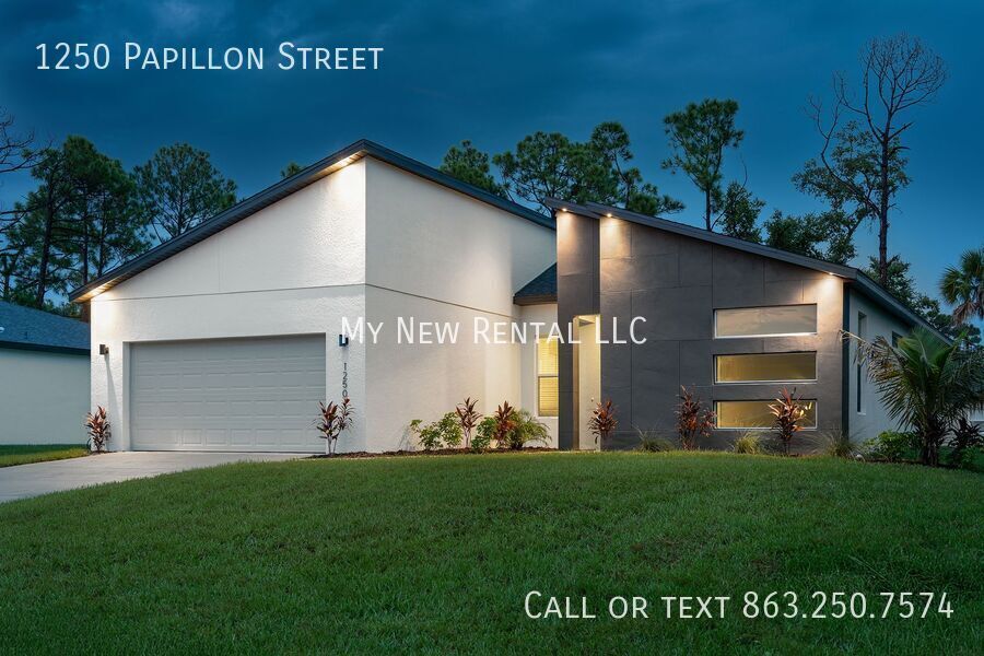 Building Photo - 1250 Papillon St