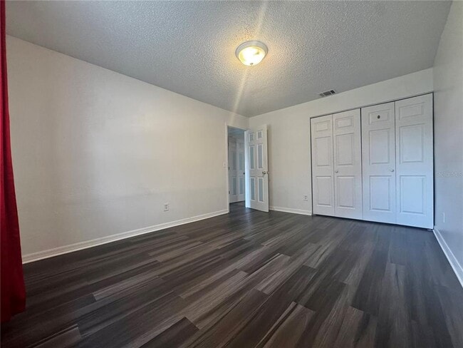 Building Photo - 719 N Lavon Ave