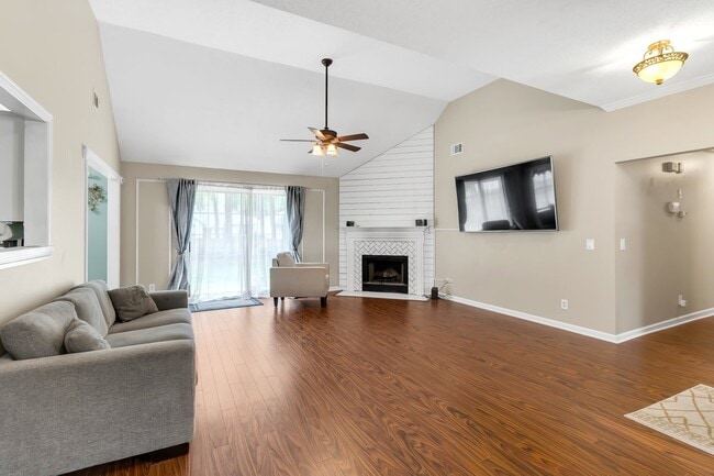 Building Photo - 307 Coffee Bluff Villa Rd