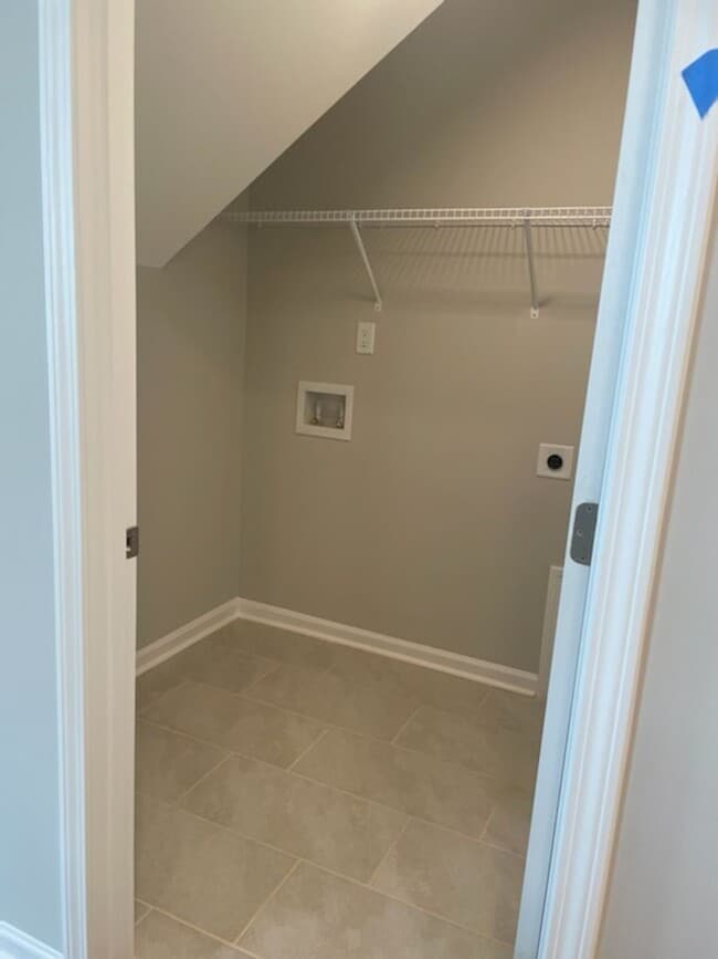 Building Photo - 3 BR 2.5 BA-  New Construction Townhouse f...