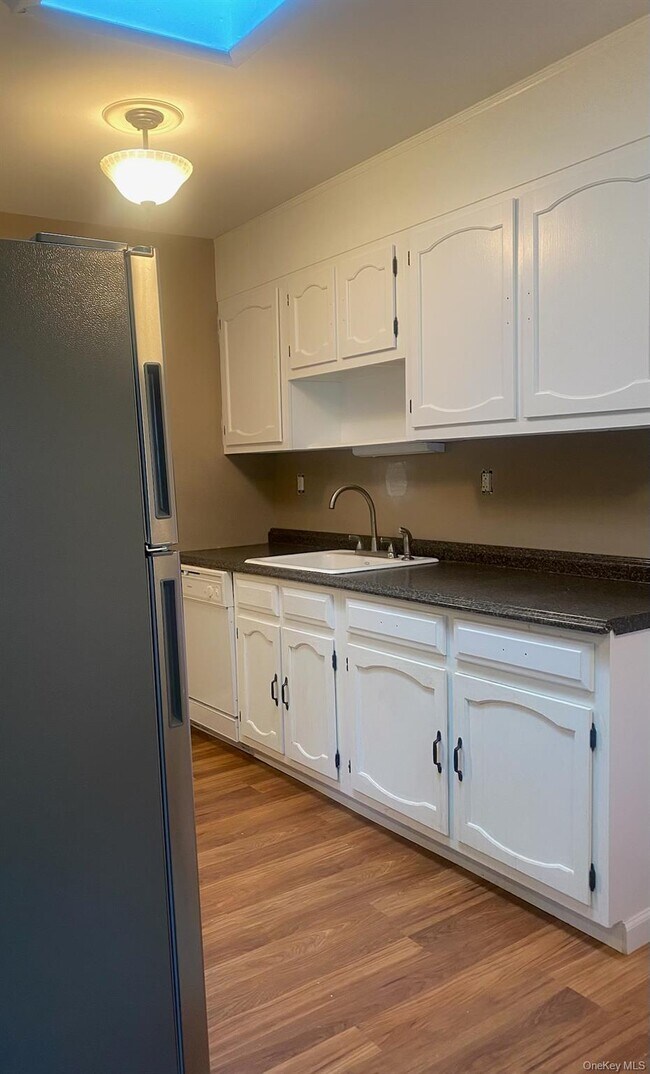 Building Photo - 273 Berwick Ct