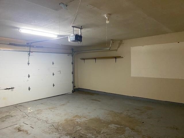 Building Photo - 6708 SW Forest Cir