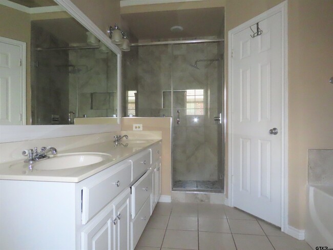 Building Photo - 21206 Altuda Ln