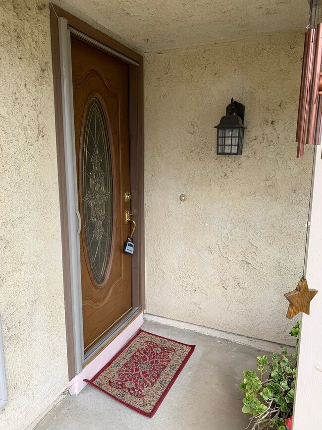 Building Photo - An El Dorado Model on the Golf Course