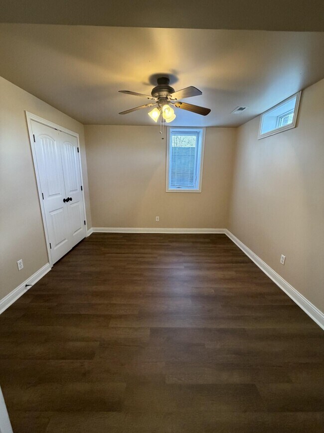 Building Photo - 110 Pineur Rd