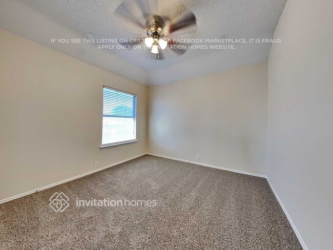 Building Photo - 1804 Lacey Oak Ln