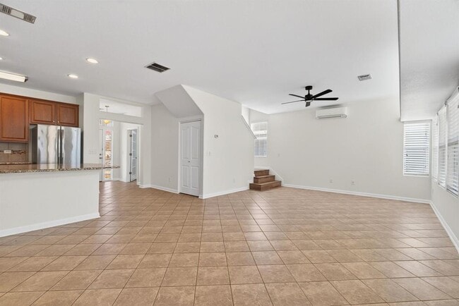 Building Photo - 2068 Herzog