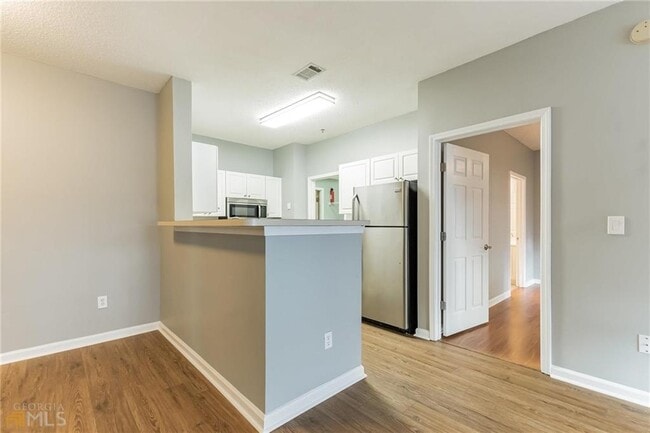 Building Photo - 711 Spring Heights Ln