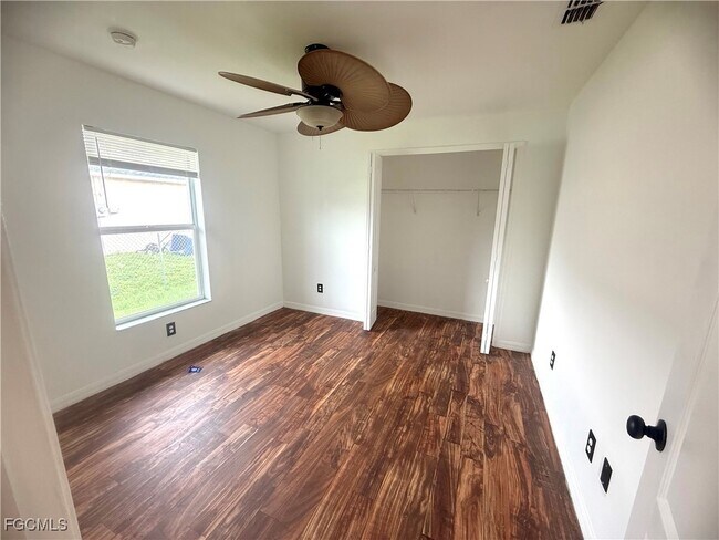 Building Photo - 3716 5th St SW