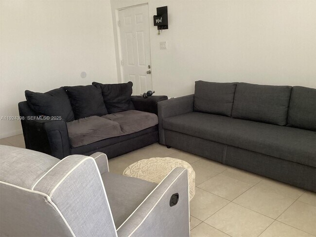 Building Photo - 15330 SW 106th Terrace