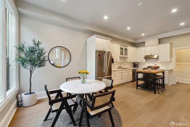 Building Photo - 2856 Sacramento St