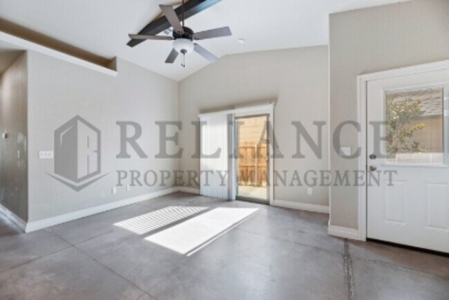 Building Photo - 13608 W Nantucket St