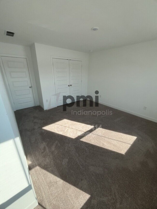 Building Photo - 4895 Gilet Dr