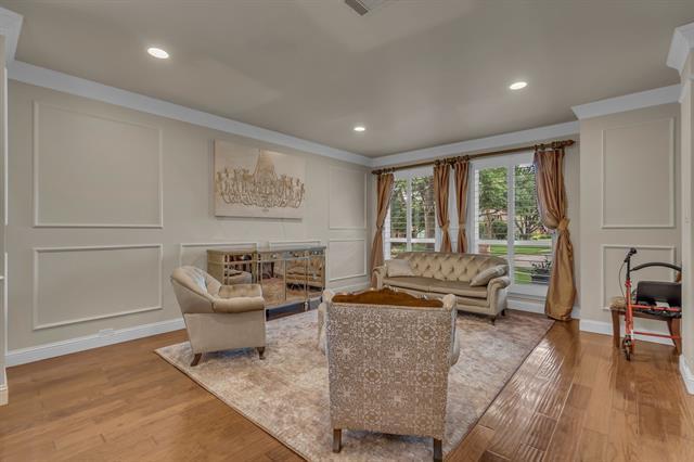 Building Photo - 6120 Brookhollow Dr
