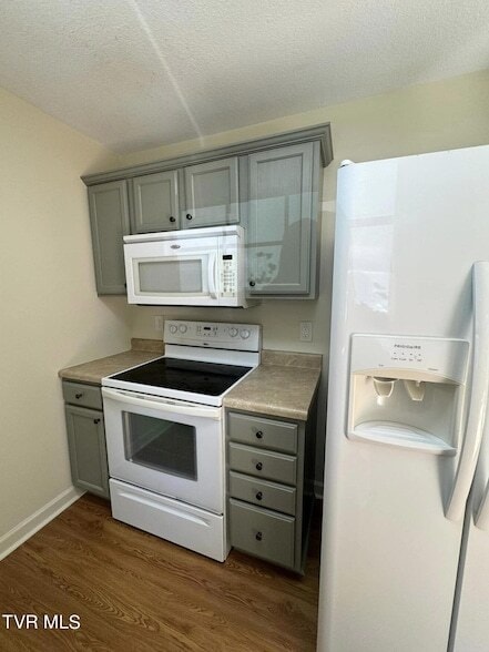 Building Photo - 617 Hazel St