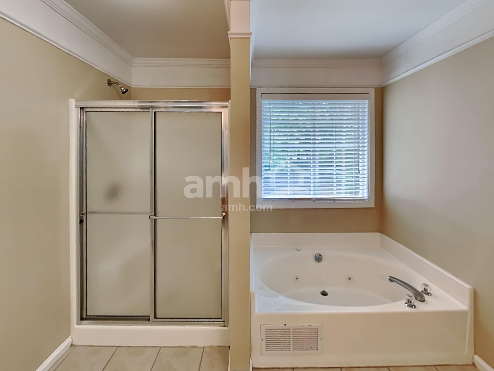 Building Photo - 169 Hunt Creek Dr