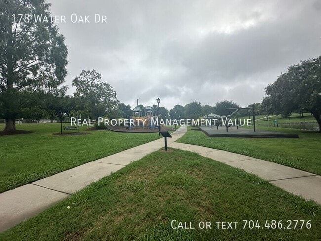 Building Photo - 178 Water Oak Dr