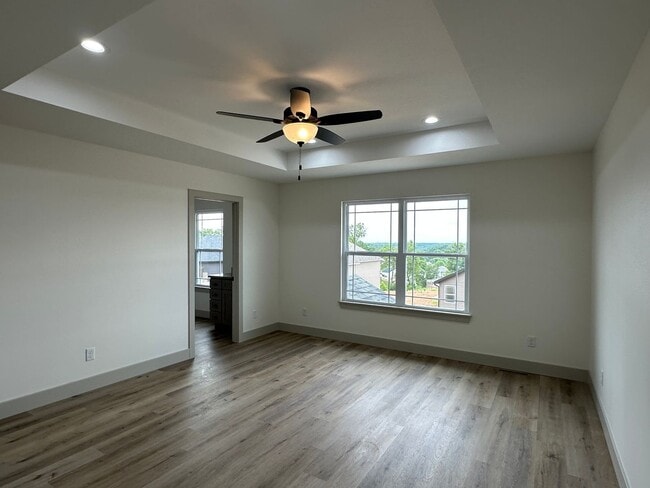 Building Photo - BRAND NEW 4 BED 3 BATH in WAYNESVILLE