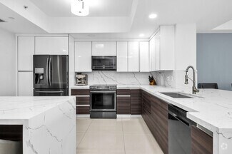 Building Photo - 3330 NE 190th St