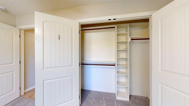 Building Photo - 454 Chimney Hill Dr