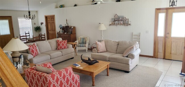 Building Photo - 239 Kirkland Rd