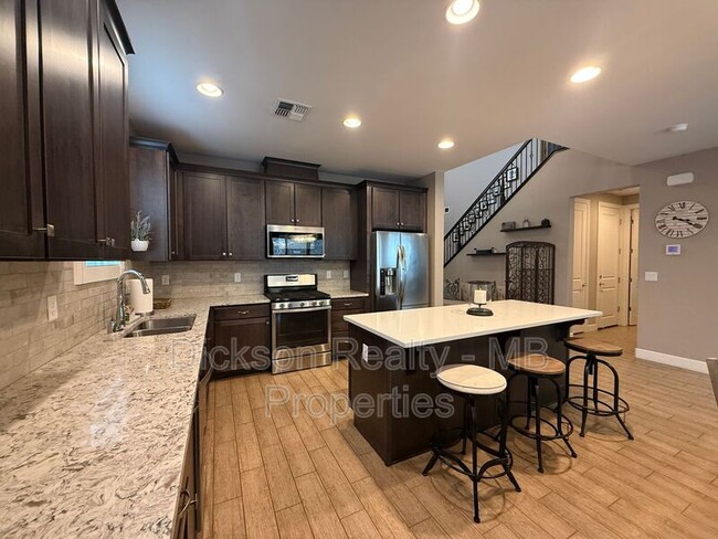 Building Photo - 3325 Show Jumper Ln