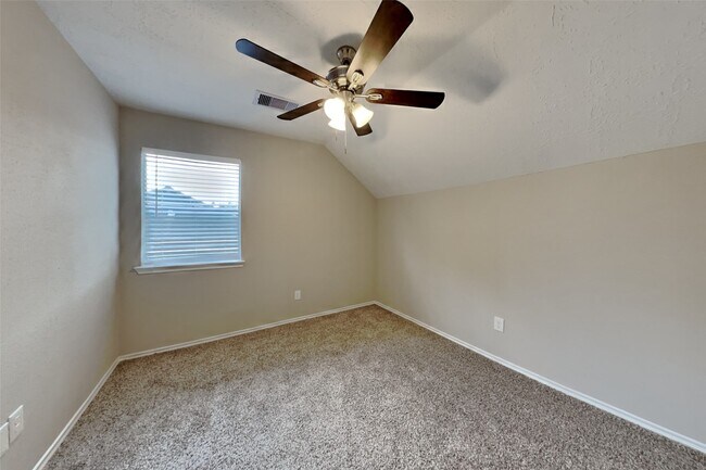 Building Photo - 2415 Pebbledowne Cir