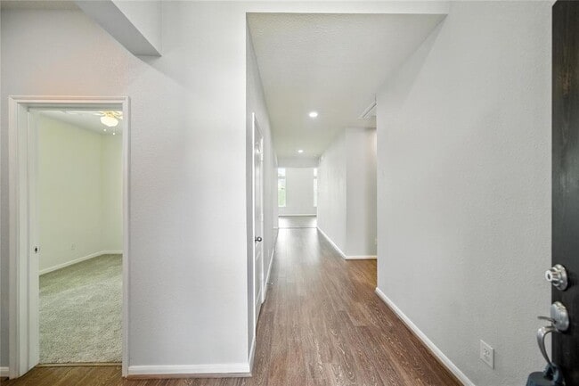 Building Photo - 28634 Cranford Sage Ln