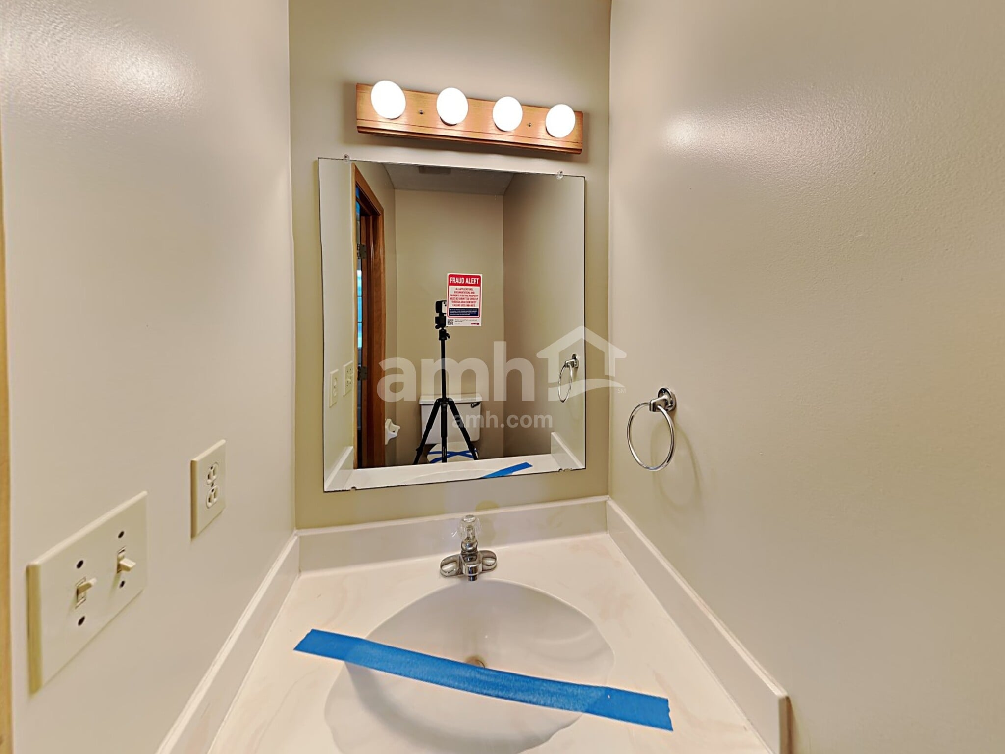 Building Photo - 105 Elmwood St