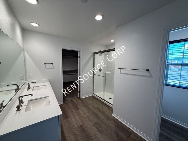 Building Photo - 6030 W Ave J 9