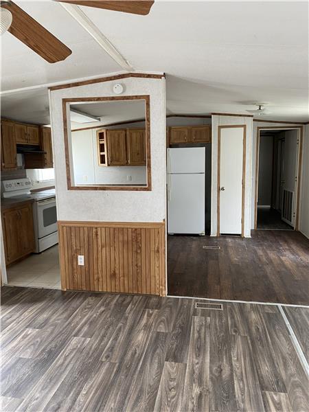 Building Photo - 135 Dv Byrd Ln