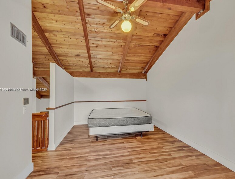 Building Photo - 2701 SW 58th Mnr