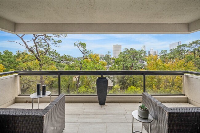 Building Photo - 49 Briar Hollow Ln