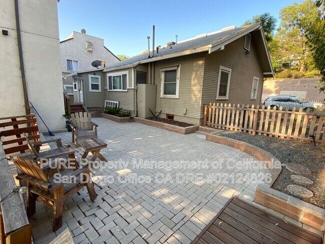 Building Photo - 3779 Florida St