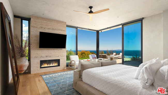 Building Photo - 3881 Puerco Canyon Rd