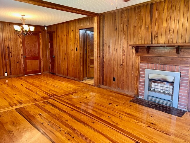 Building Photo - 1053 New Bridge Rd