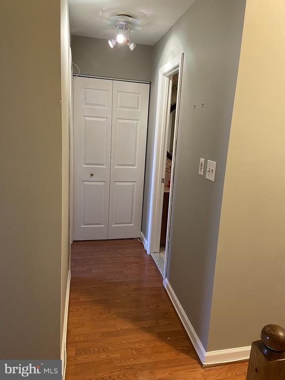 Building Photo - 14618 Cambridge Cir