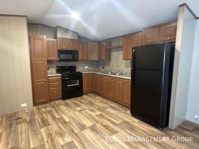 Building Photo - Eastern Villa Mhp