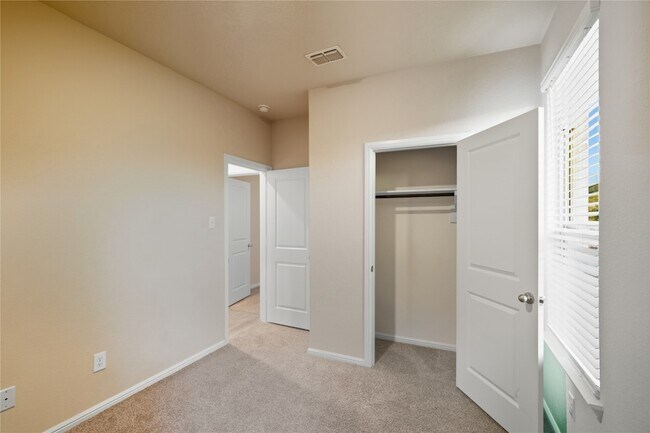 Building Photo - 8313 Twisted Pne Wy