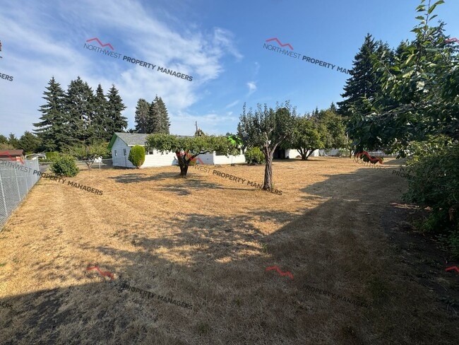 Building Photo - 1301 Kayu Ln