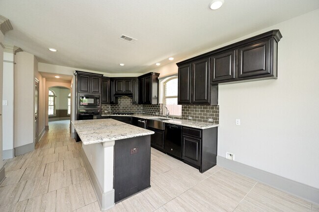Building Photo - 25235 Birchwood Springs Ave
