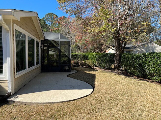 Building Photo - Two Bedroom, Two Bath UNFURNISHED Home in ...