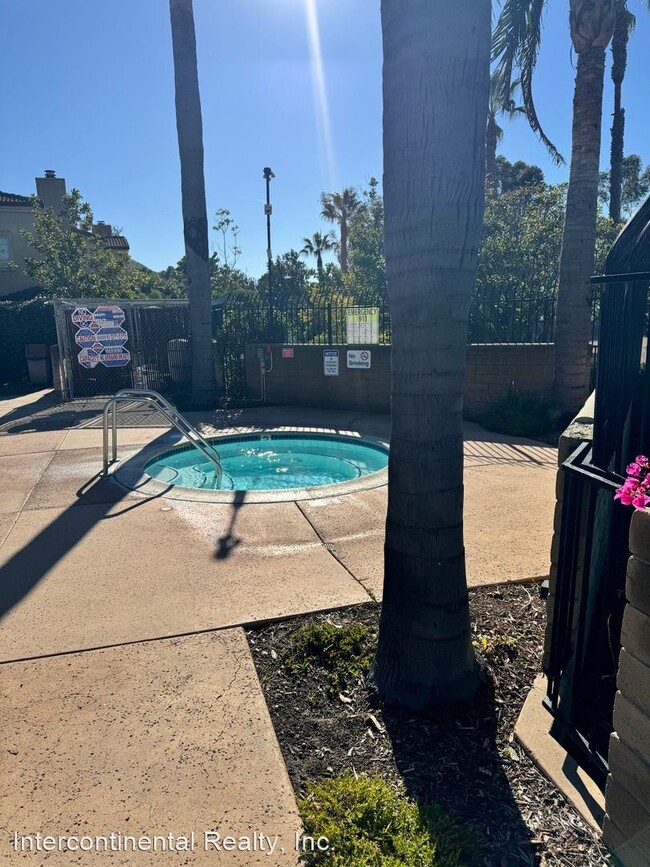 Building Photo - 2 br, 2 bath House - 771 Seneca St. D43