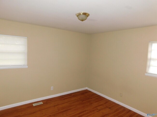 Building Photo - 3104 Cumbres Cir NW