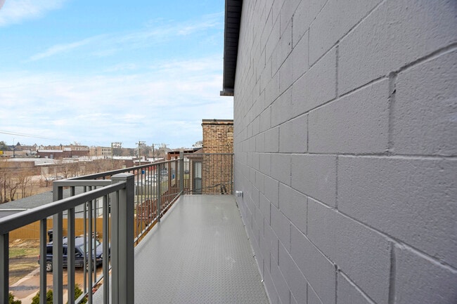 Building Photo - 4629 S Michigan Ave