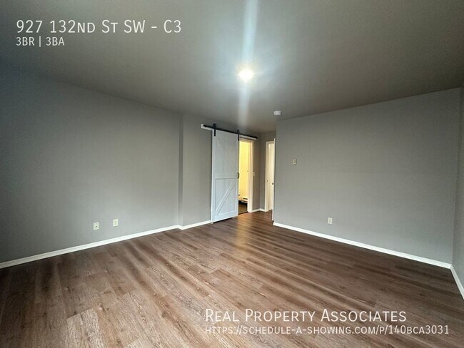 Building Photo - 927 132nd St SW