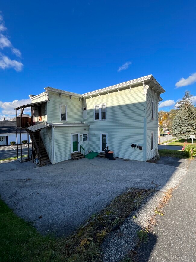 Rear and parking - 13 Academy Street