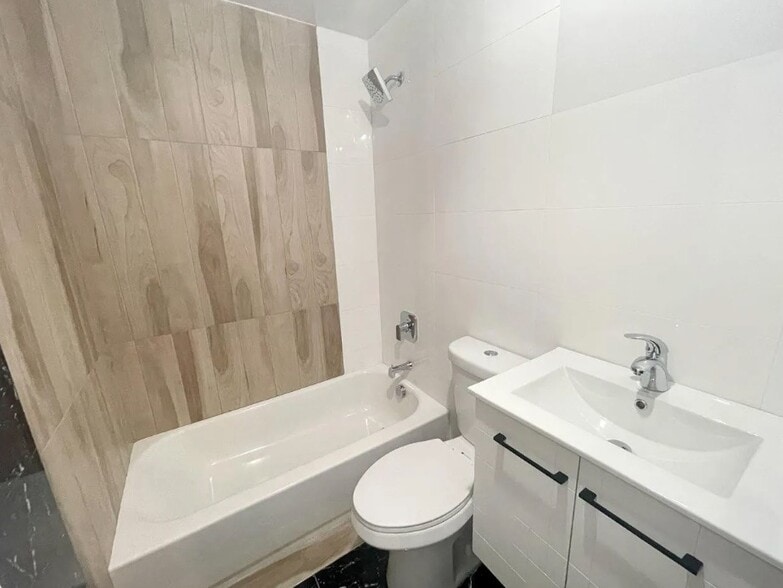 Building Photo - 87 Sherman Ave