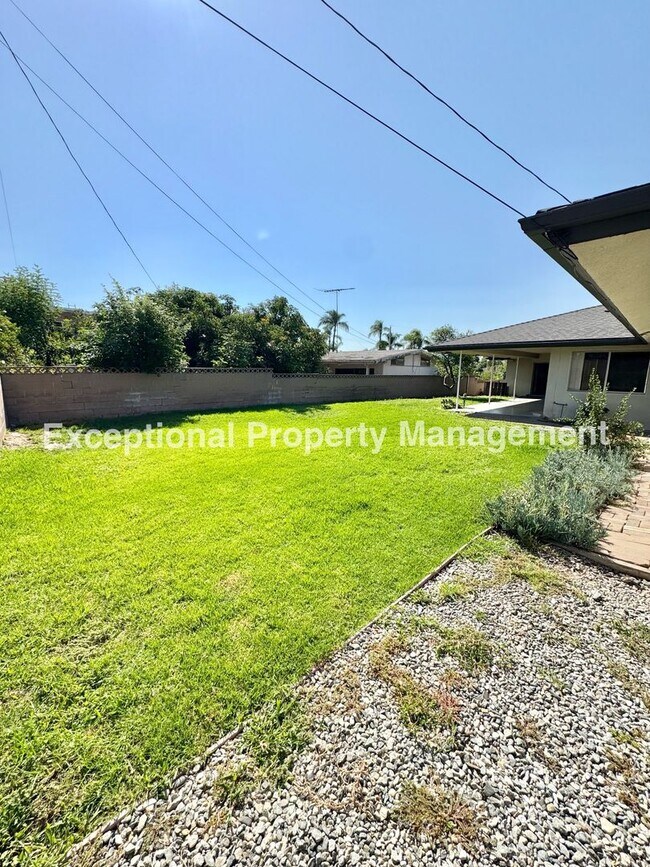 Building Photo - Ready to move in 4 bedroom 3 bath home