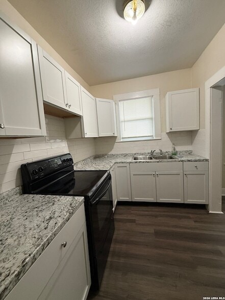 Building Photo - 318 Denver Blvd